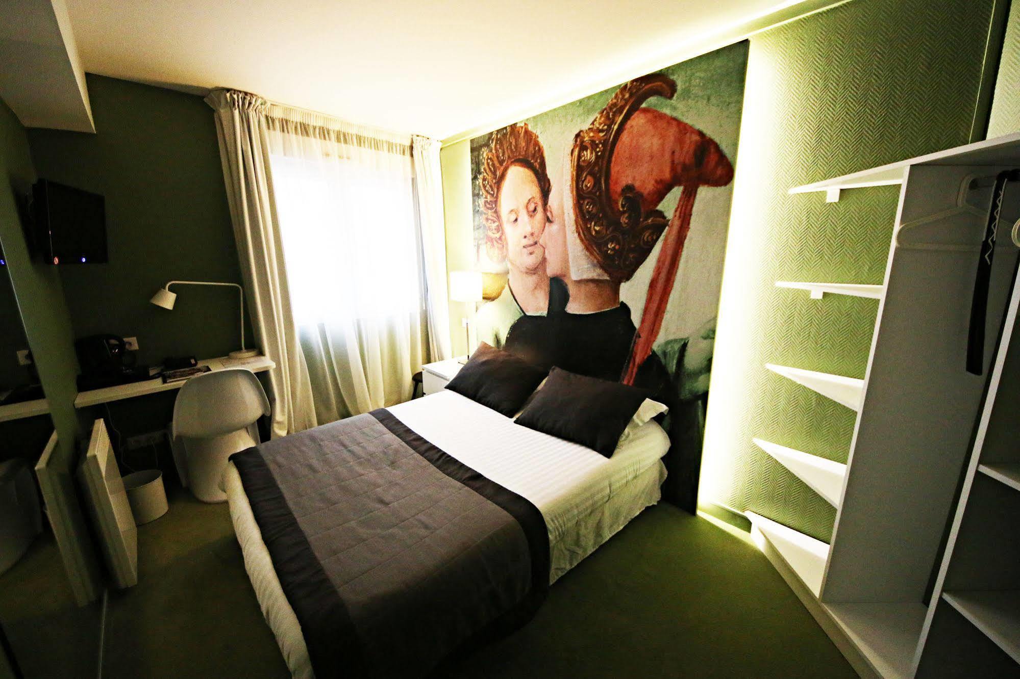 Hotel Cecyl Reims Centre Екстериор снимка