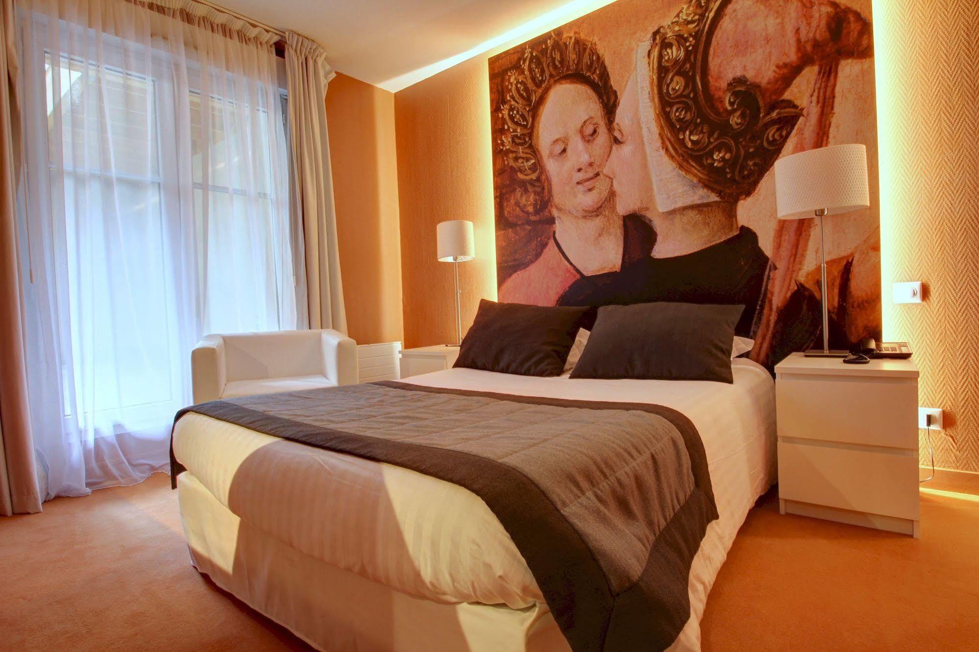 Hotel Cecyl Reims Centre Екстериор снимка