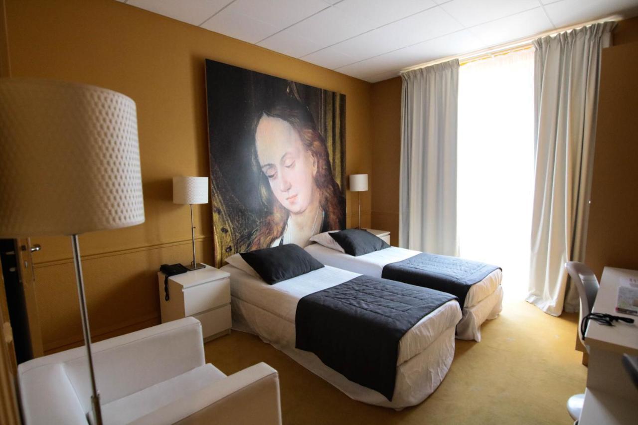 Hotel Cecyl Reims Centre Екстериор снимка