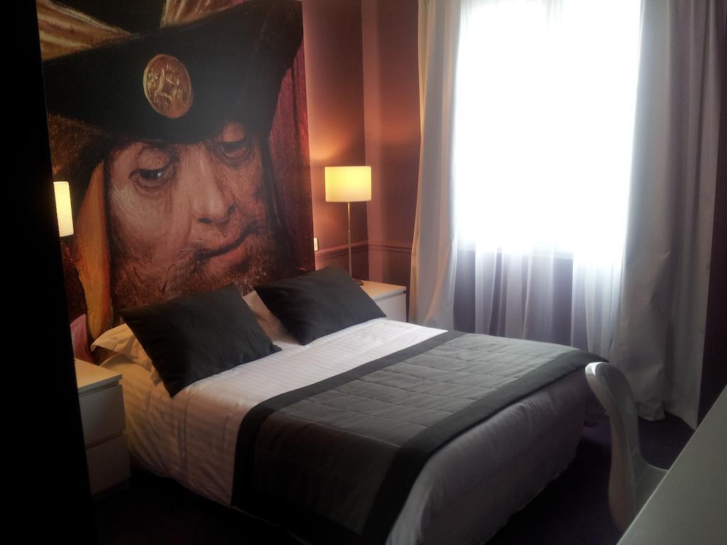 Hotel Cecyl Reims Centre Екстериор снимка