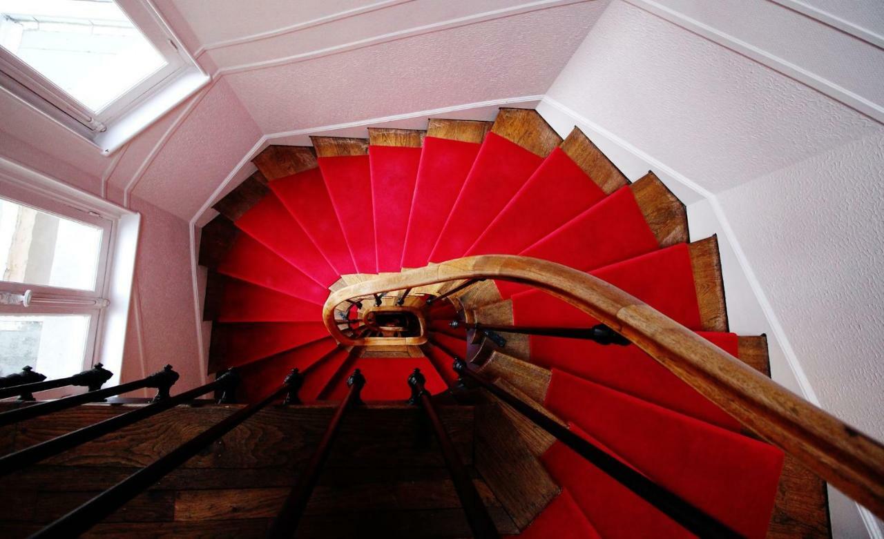 Hotel Cecyl Reims Centre Екстериор снимка